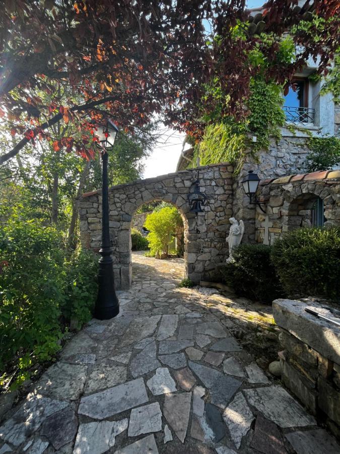Le Priolat Des Anges Aux Portes Des Gorges Du Verdon Trigance Exteriör bild